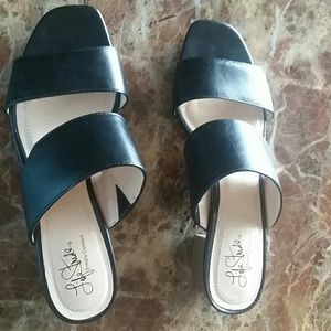 Pretty Life Stride black sandles. Size 8 1/2 NWOT